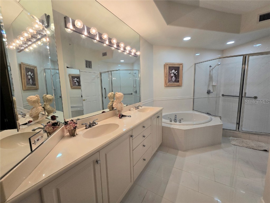 5450 Eagles Point Circle #405 Sarasota FL 34231 - PHILLIPI CREEK A4671700 image24