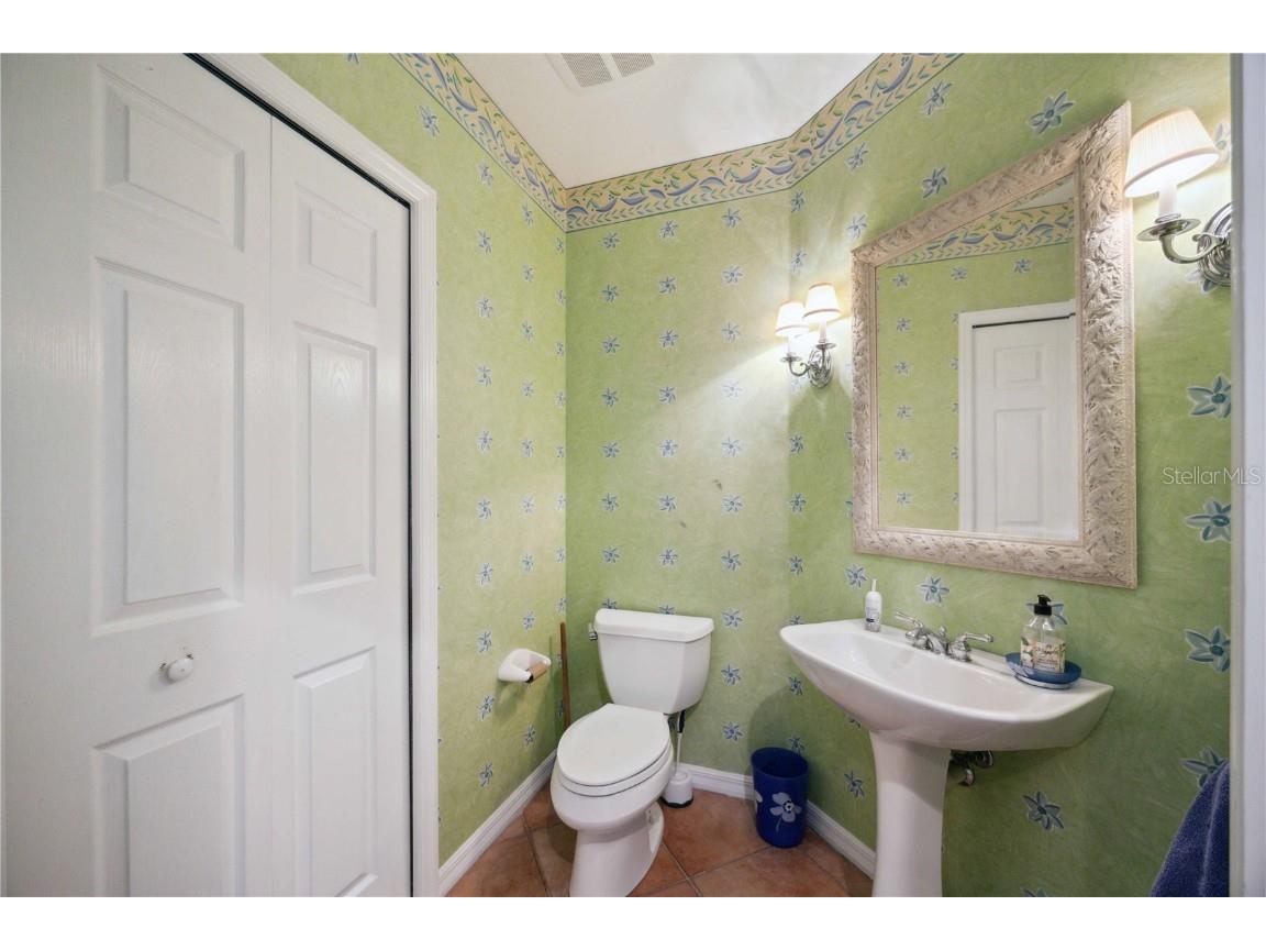 5450 Eagles Point Circle #405 Sarasota FL 34231 - PHILLIPI CREEK A4671700 image30