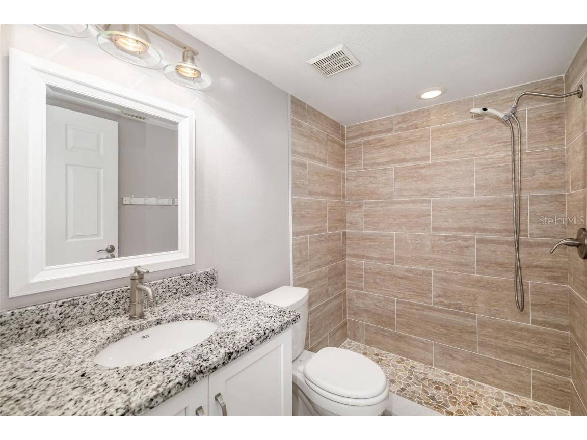 5450 Longwood Run Boulevard #103 Sarasota FL 34243 A4657836 image19