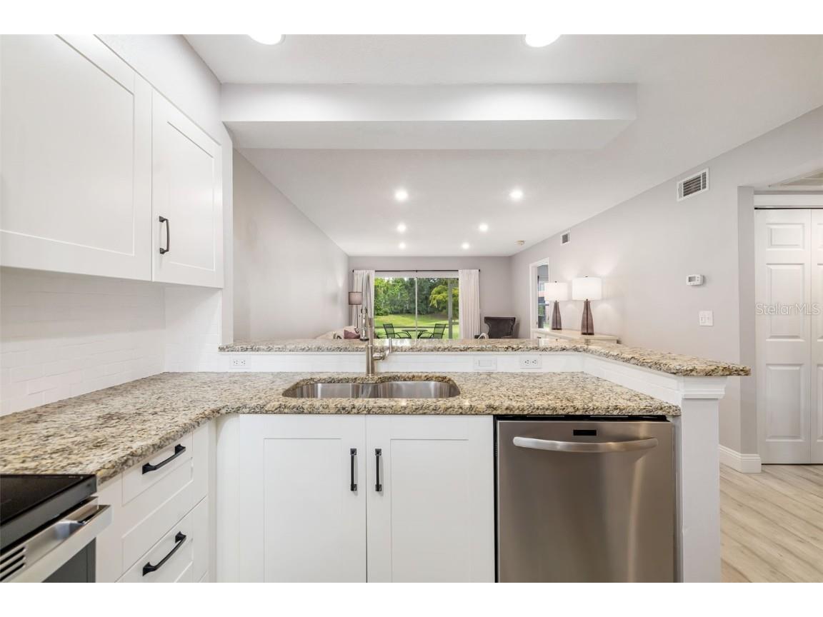 5450 Longwood Run Boulevard #103 Sarasota FL 34243 A4657836 image9