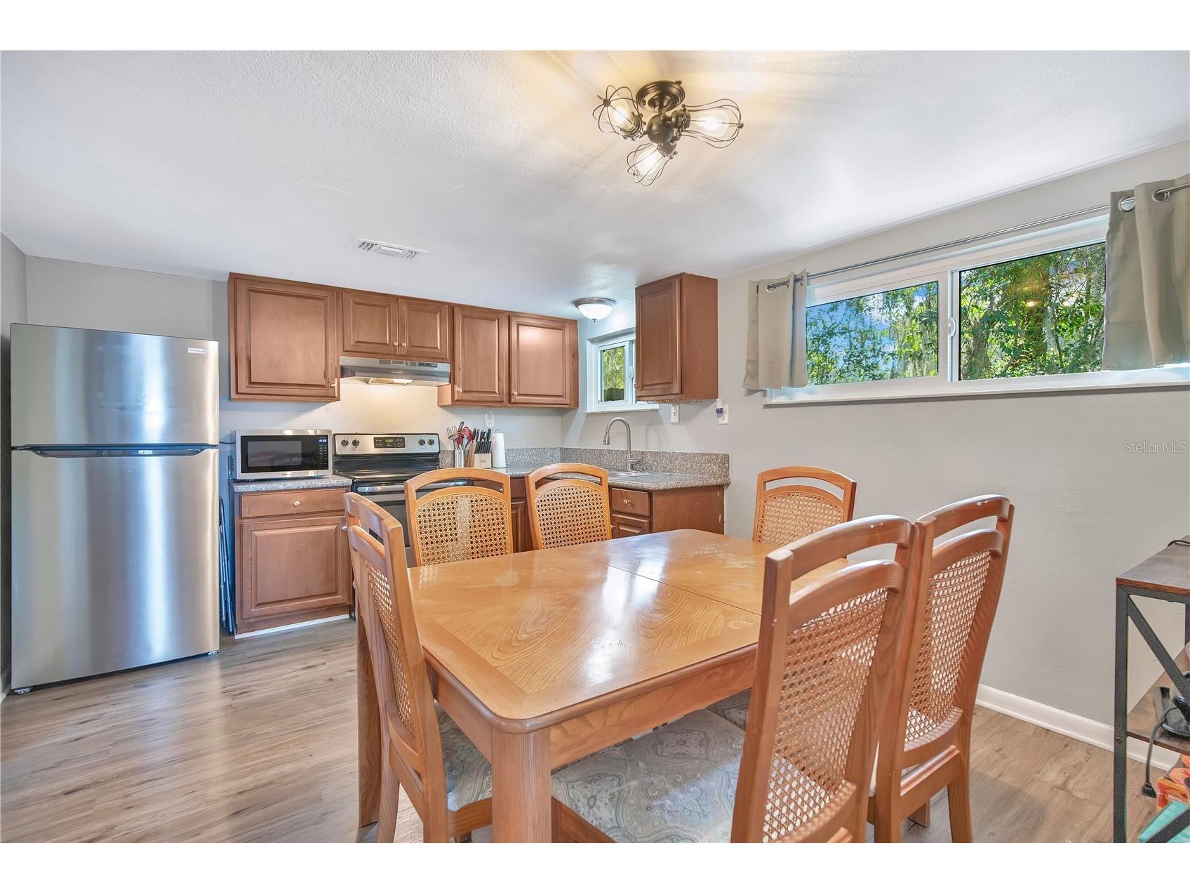 5450 Rose Avenue Orlando FL 32810 O6385474 image9