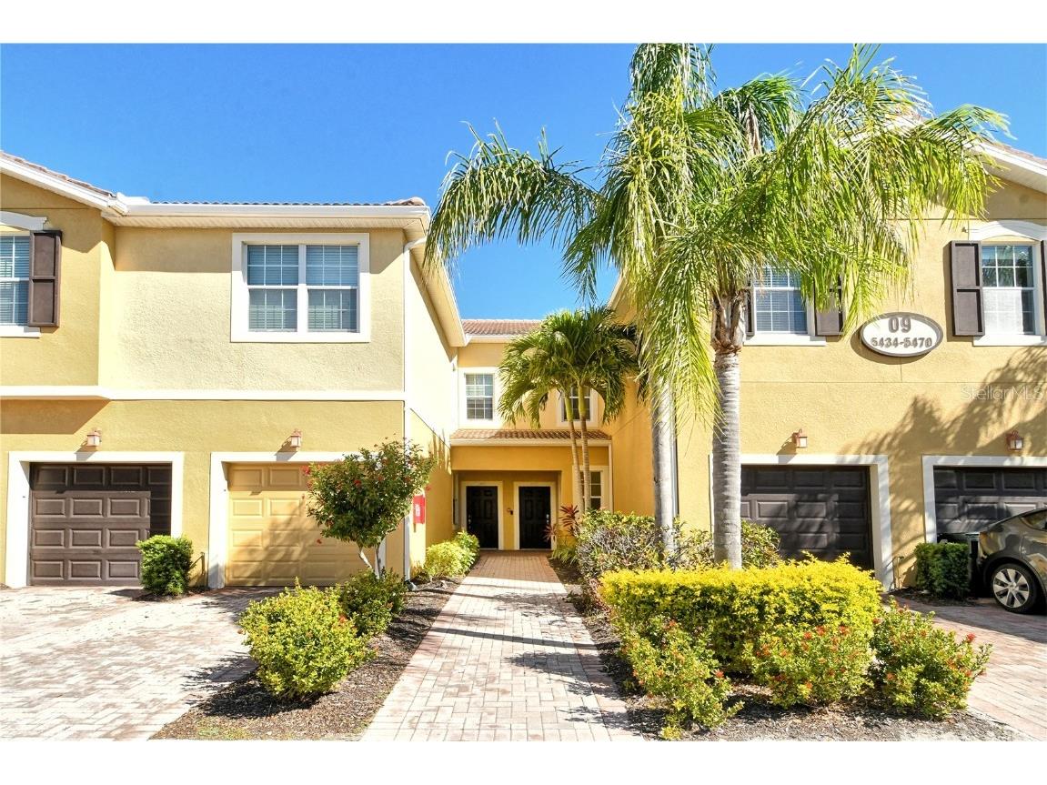 5450 Soapstone Place #9-103 Sarasota FL 34233 A4644726 image1