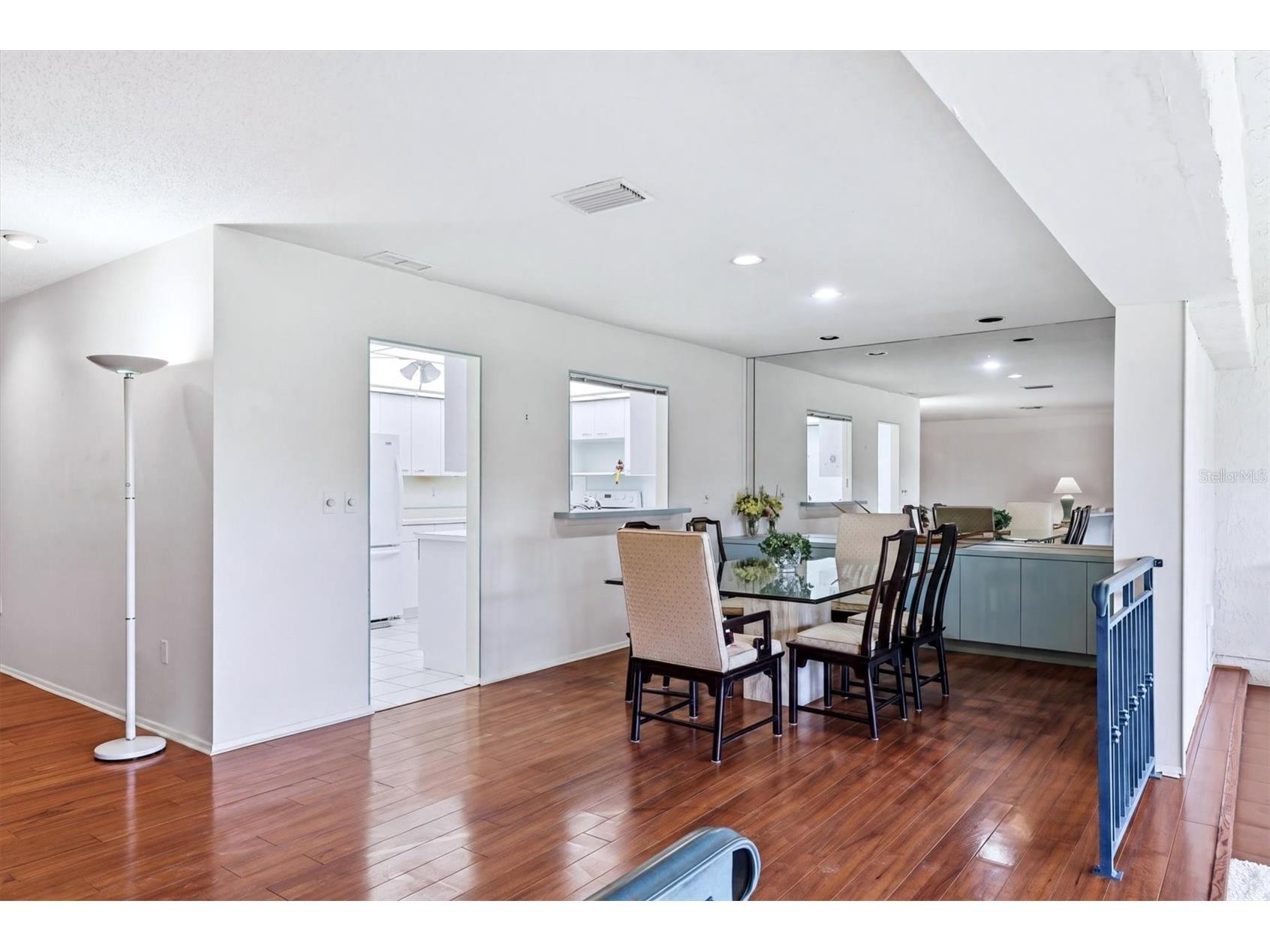5451 Golf Pointe Drive #V-225 Sarasota FL 34243 A4698762 image14