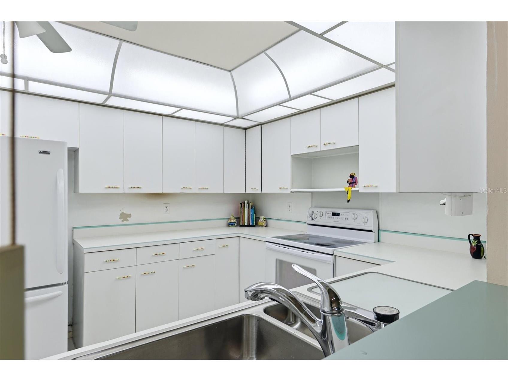 5451 Golf Pointe Drive #V-225 Sarasota FL 34243 A4698762 image15