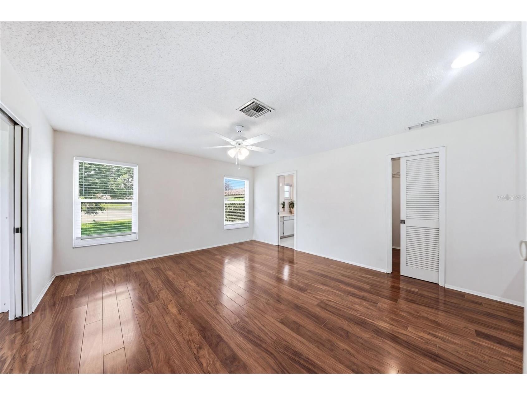 5451 Golf Pointe Drive #V-225 Sarasota FL 34243 A4698762 image18