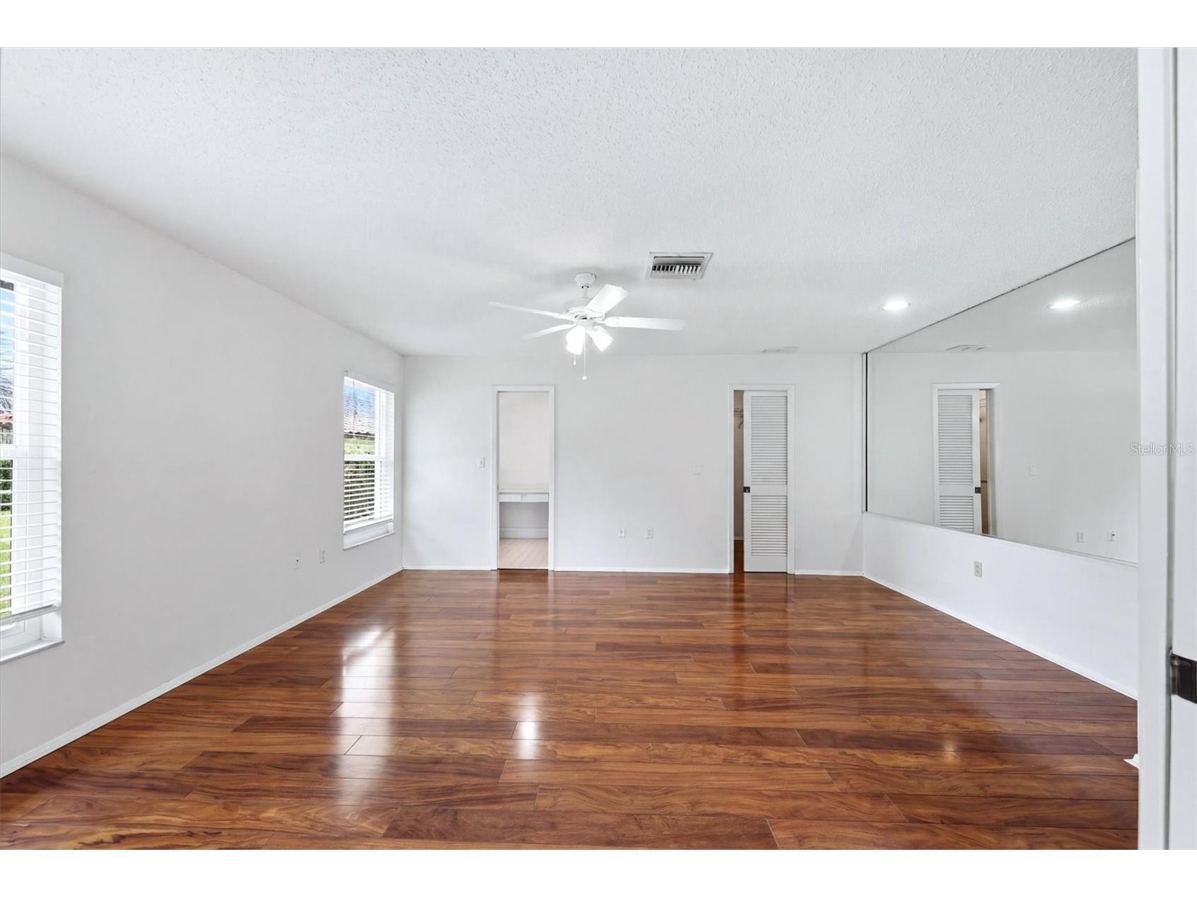5451 Golf Pointe Drive #V-225 Sarasota FL 34243 A4698762 image19