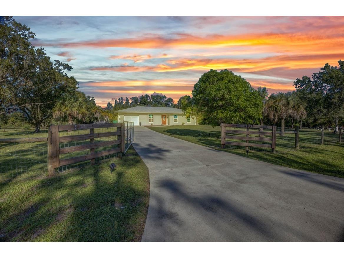 5451 Grovewood Circle Punta Gorda FL 33982 C7513458 image1