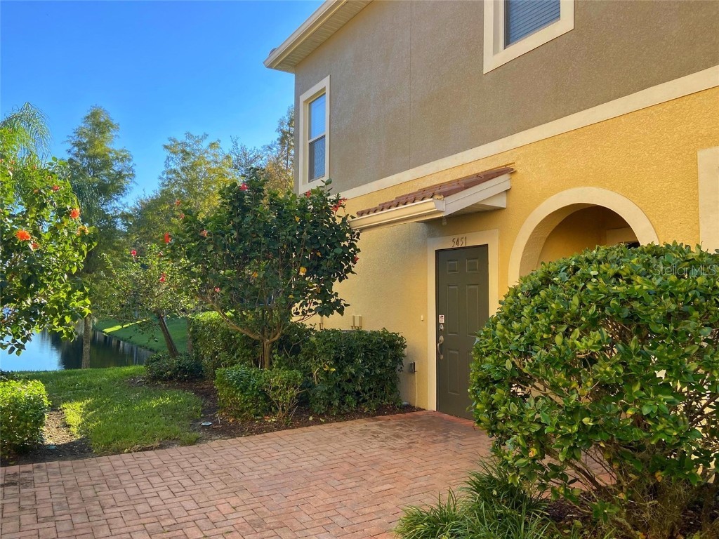 5451 Soapstone Place #201 Sarasota FL 34233 A4568188 image1