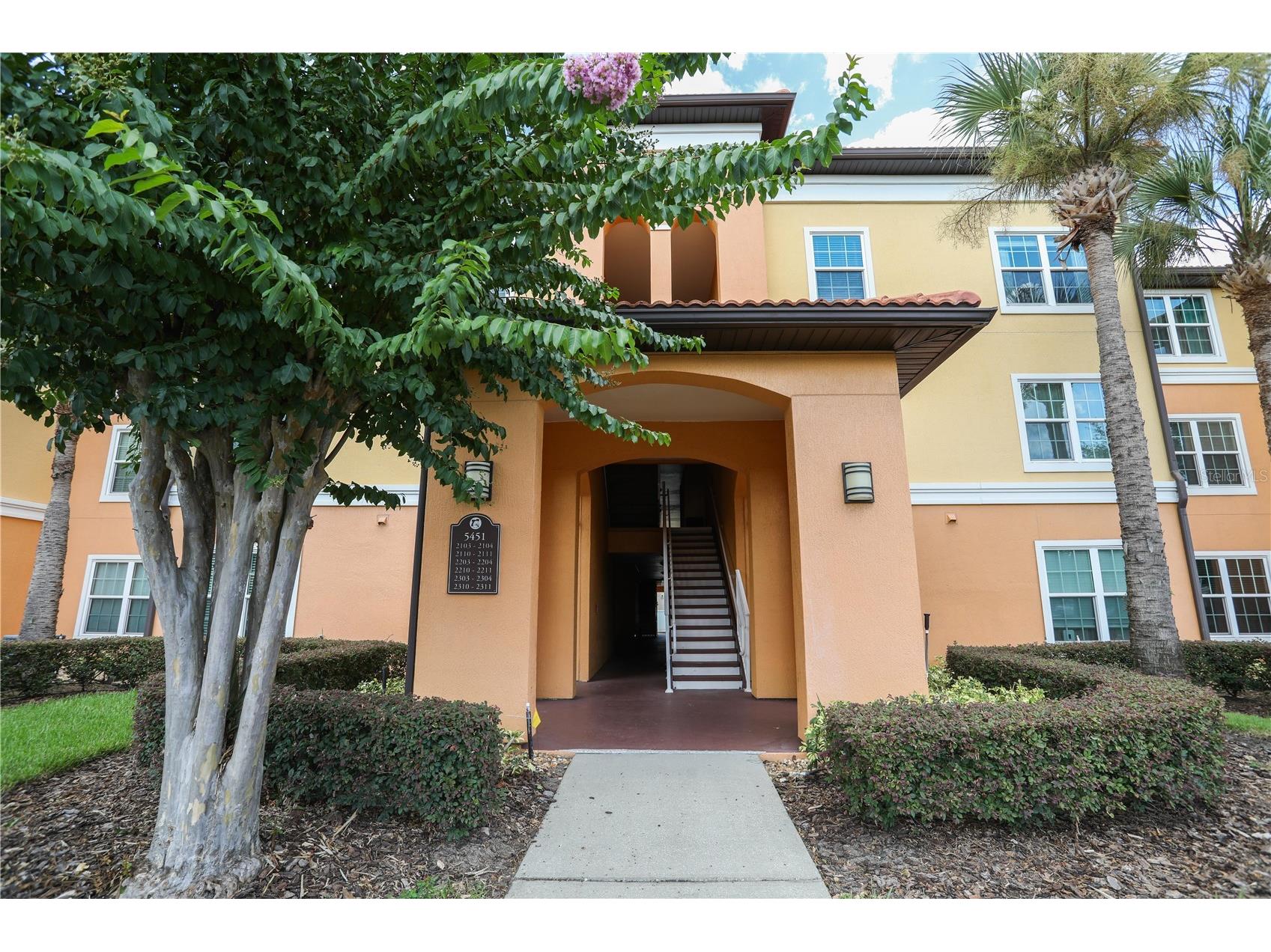 5451 Vineland Road #2111 Orlando FL 32811 O6412638 image2