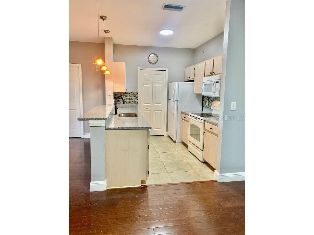 5451 Vineland Road #2309 Orlando FL 32811 O6360636 image16