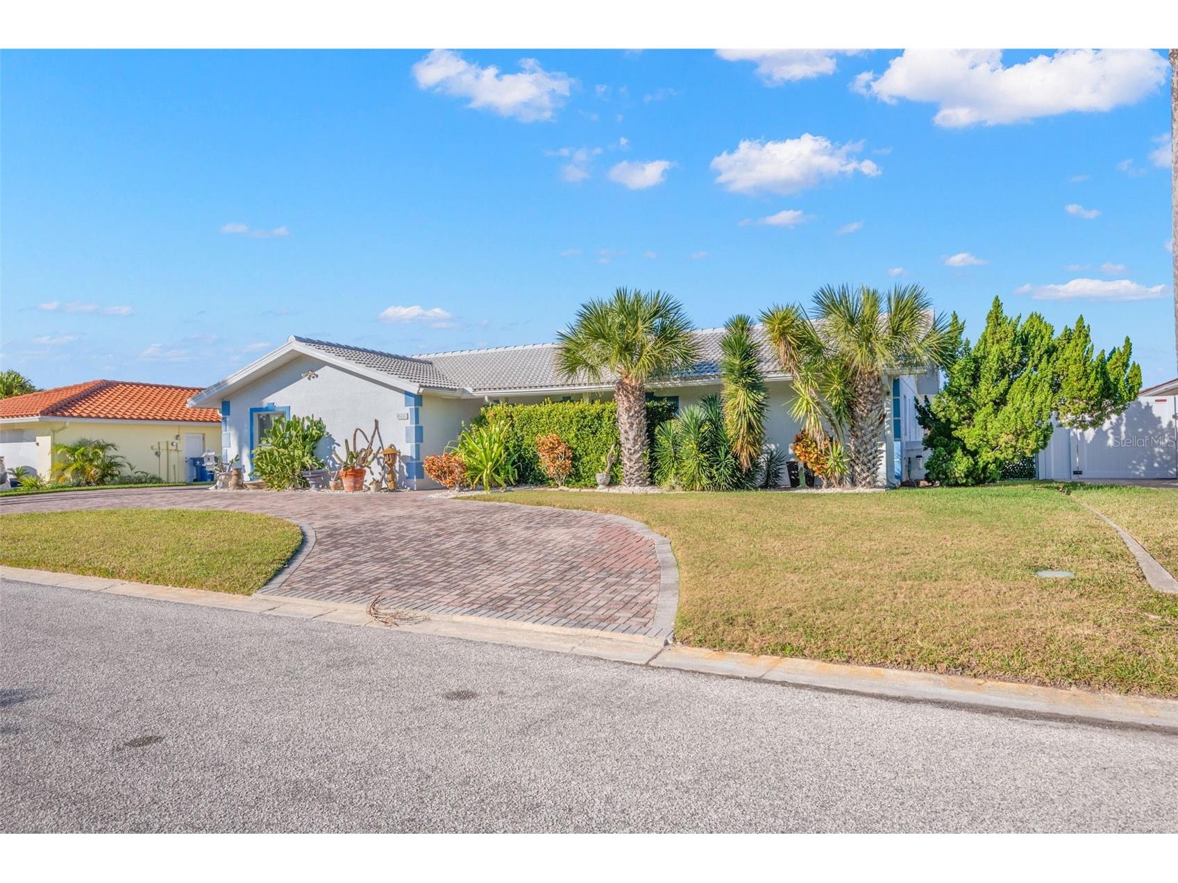 5451 Windward Way New Port Richey FL 34652 W7881438 image1