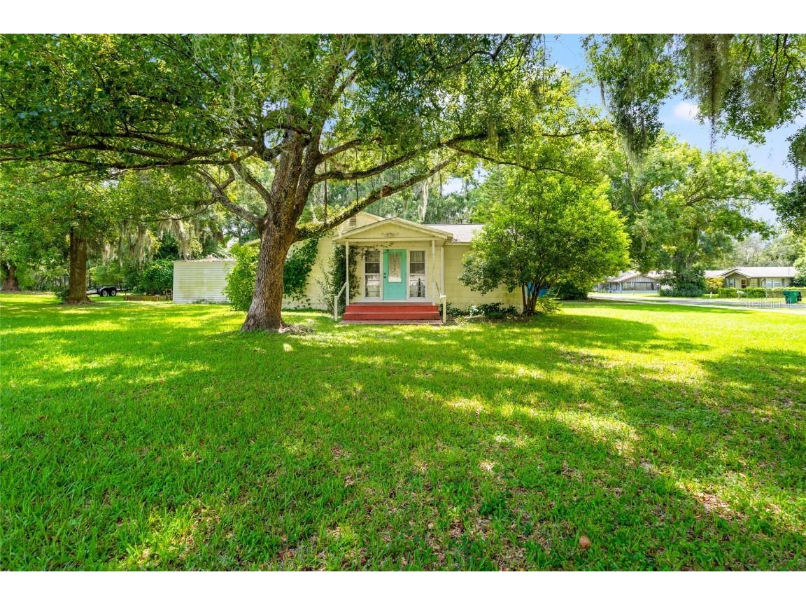 5453 6th Street Zephyrhills FL 33542 T3549995 image1