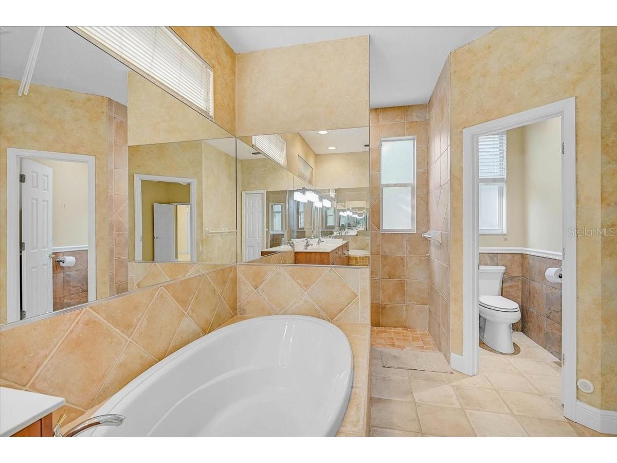 5453 Ashton Manor Drive Sarasota FL 34233 A4686593 image15