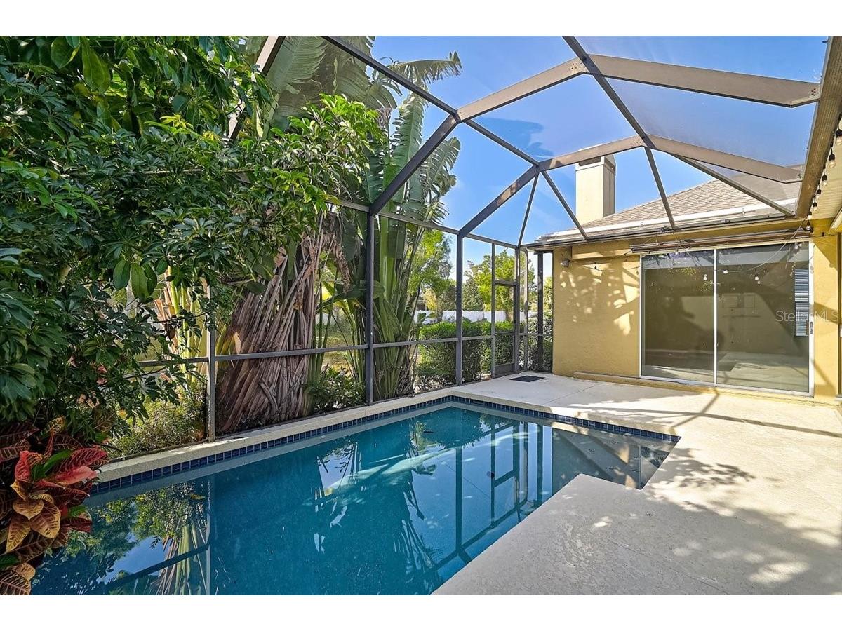 5453 Ashton Manor Drive Sarasota FL 34233 A4686593 image2