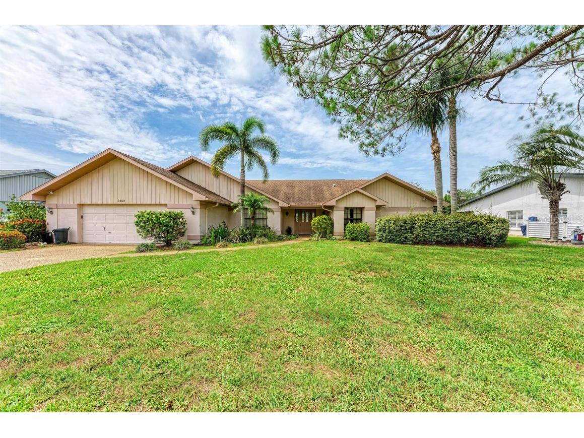 5453 Dominica Circle Sarasota FL 34233 A4574432 image1