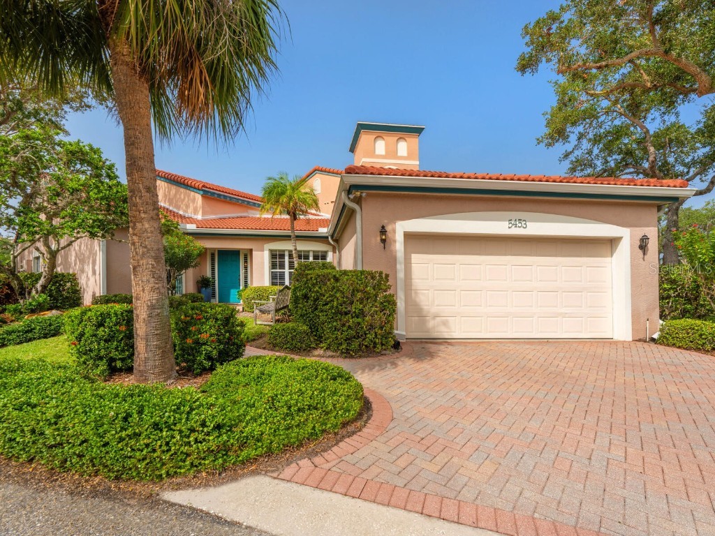 5453 Eagles Point Circle #5453 Sarasota FL 34231 A4585194 image1