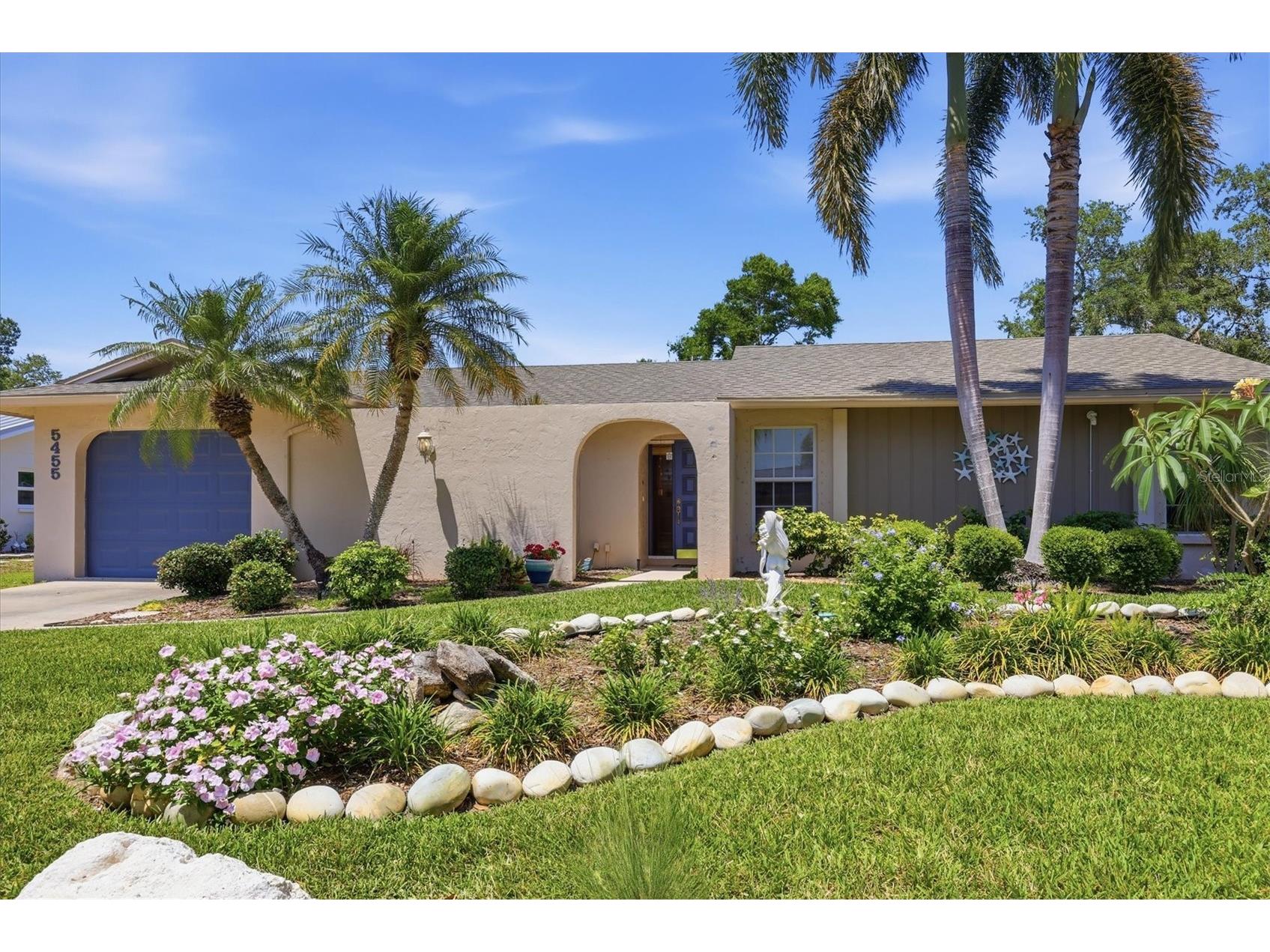 5455 Foxwood Drive Sarasota FL 34232 A4691991 image1