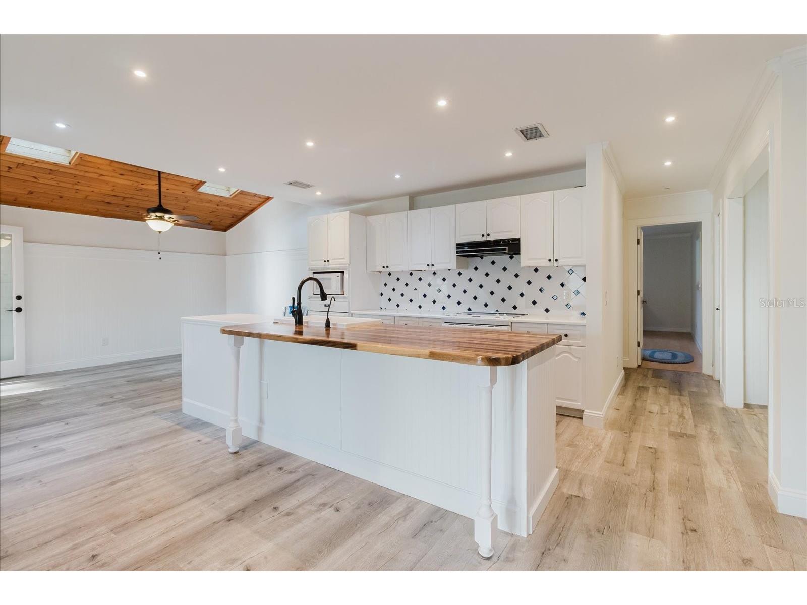 5455 Lake Le Clare Road Lutz FL 33558 TB8414223 image22