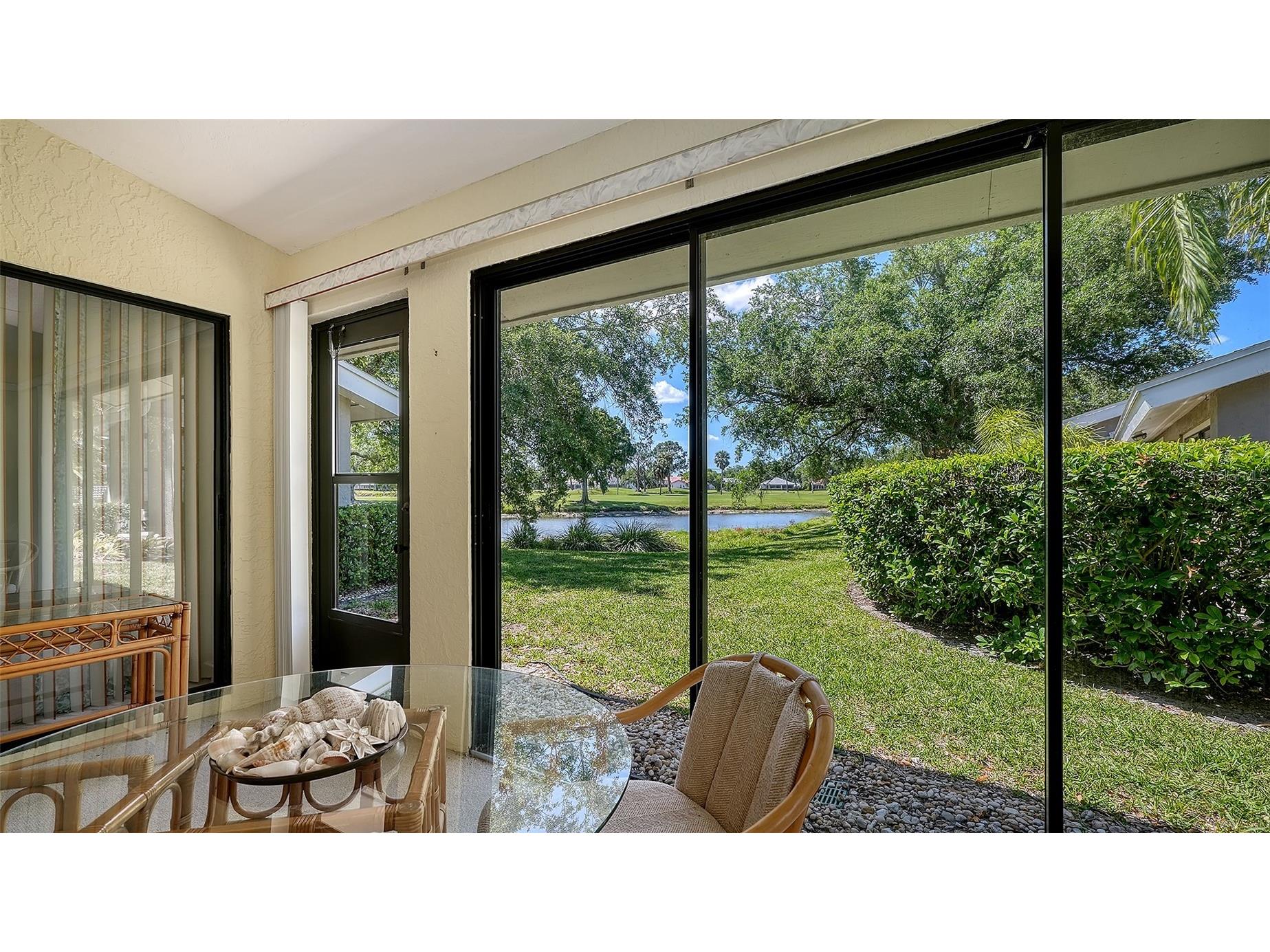 5456 Hampstead Heath #20 Sarasota FL 34235 A4692963 image3