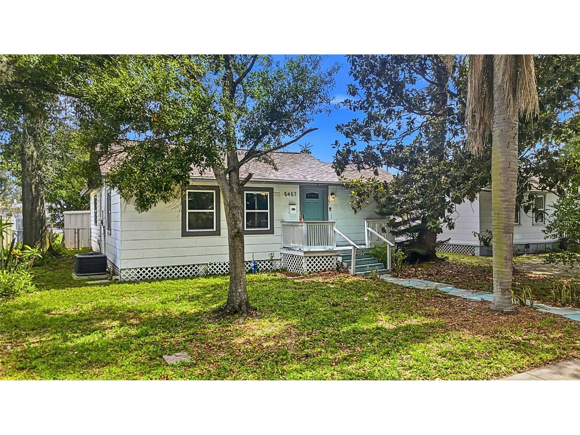 5457 72nd Avenue N Pinellas Park FL 33781 TB8520867 image1