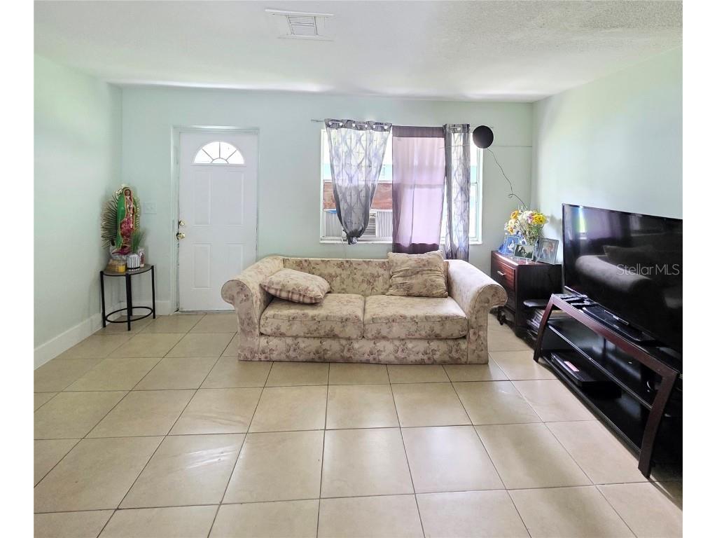 5458/5460 Tenth Avenue Fort Myers FL 33907 TB8433585 image4