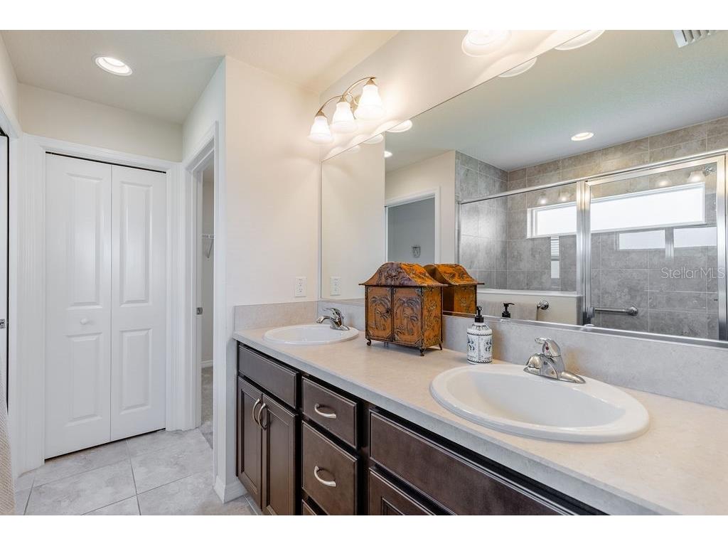 5458 Bacon Terrace The Villages FL 32163 G5114270 image5
