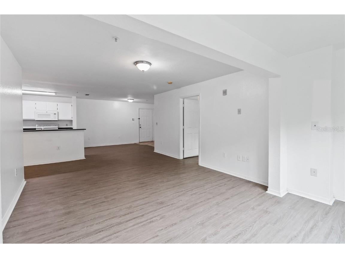 5459 Vineland Rd #4208 Orlando FL 32811 O6336380 image5