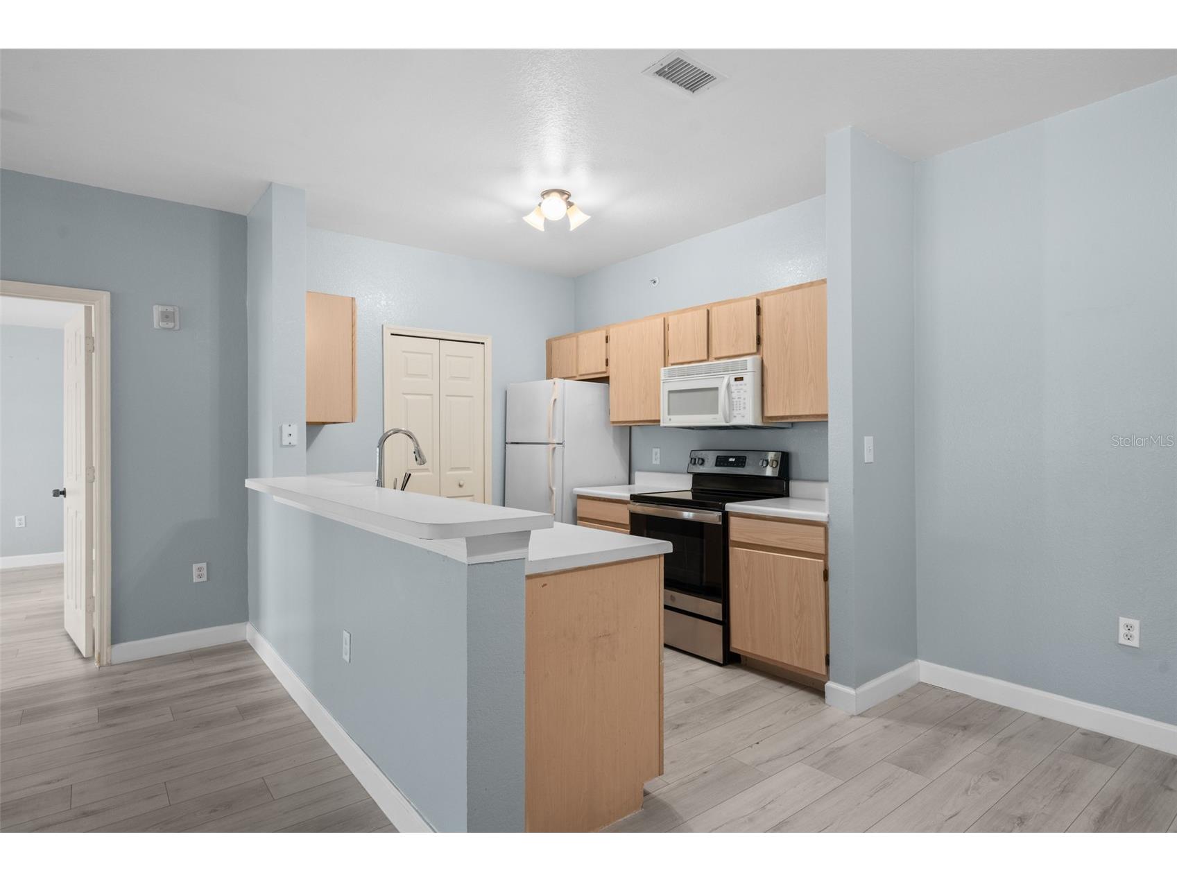 5459 Vineland Road #4302 Orlando FL 32811 O6389883 image2