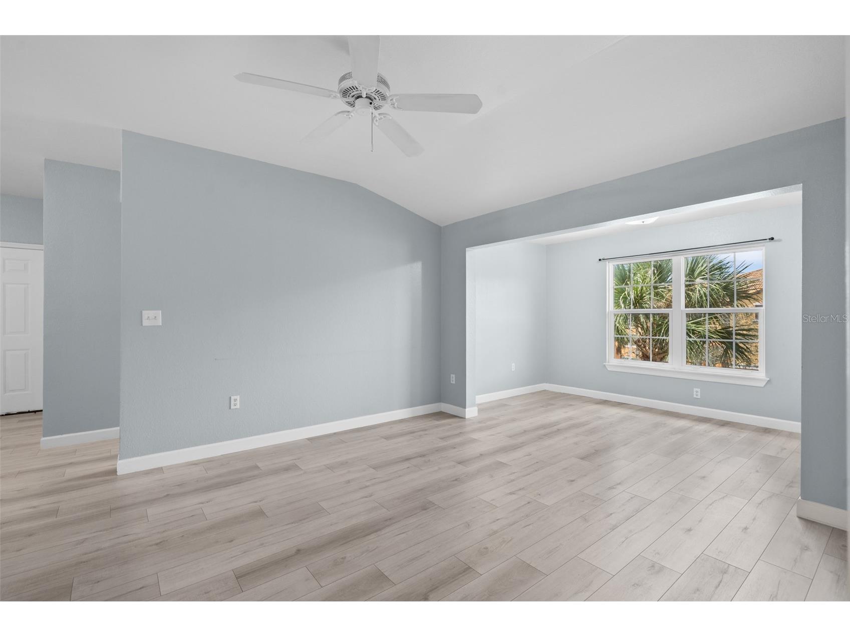 5459 Vineland Road #4302 Orlando FL 32811 O6389883 image9