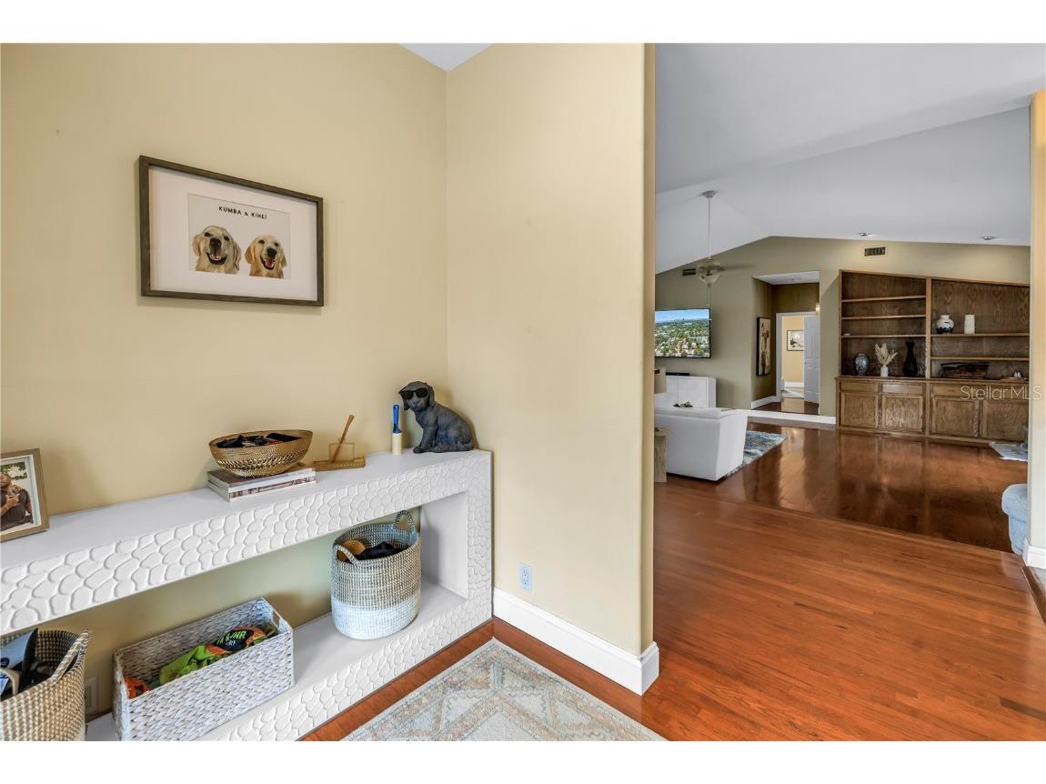 546 26th Avenue N Saint Petersburg FL 33704 TB8386165 image14