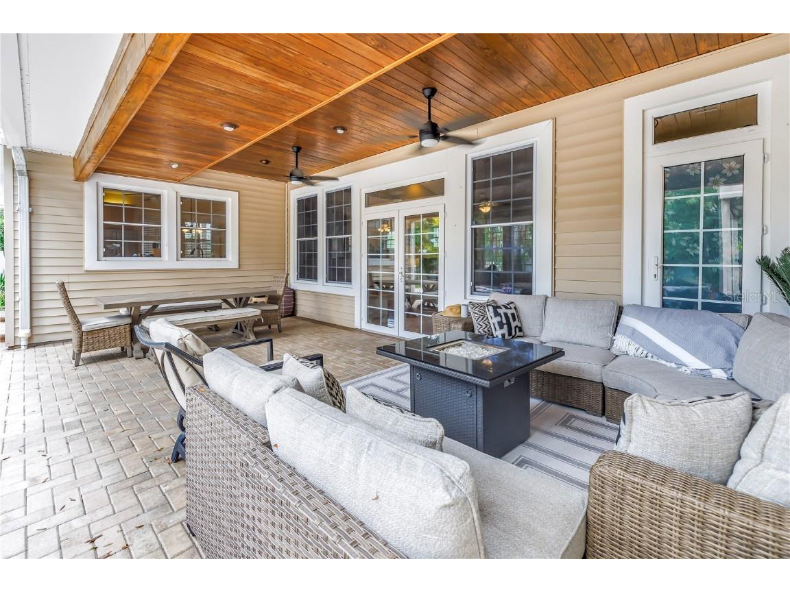 546 26th Avenue N Saint Petersburg FL 33704 TB8386165 image60