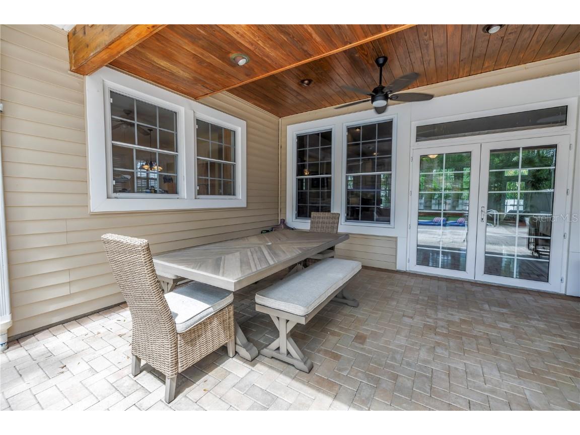 546 26th Avenue N Saint Petersburg FL 33704 TB8386165 image63