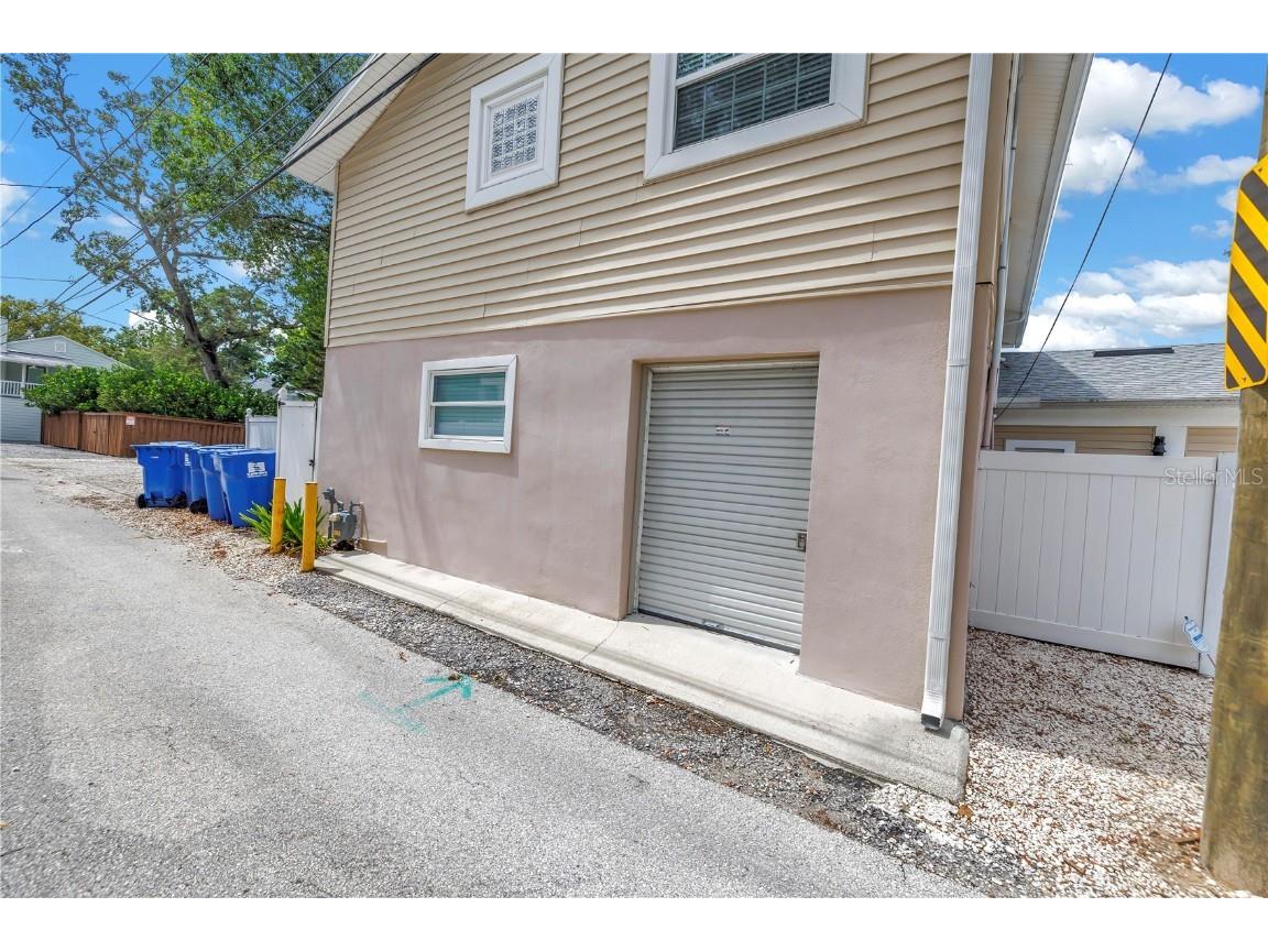 546 26th Avenue N Saint Petersburg FL 33704 TB8386165 image70