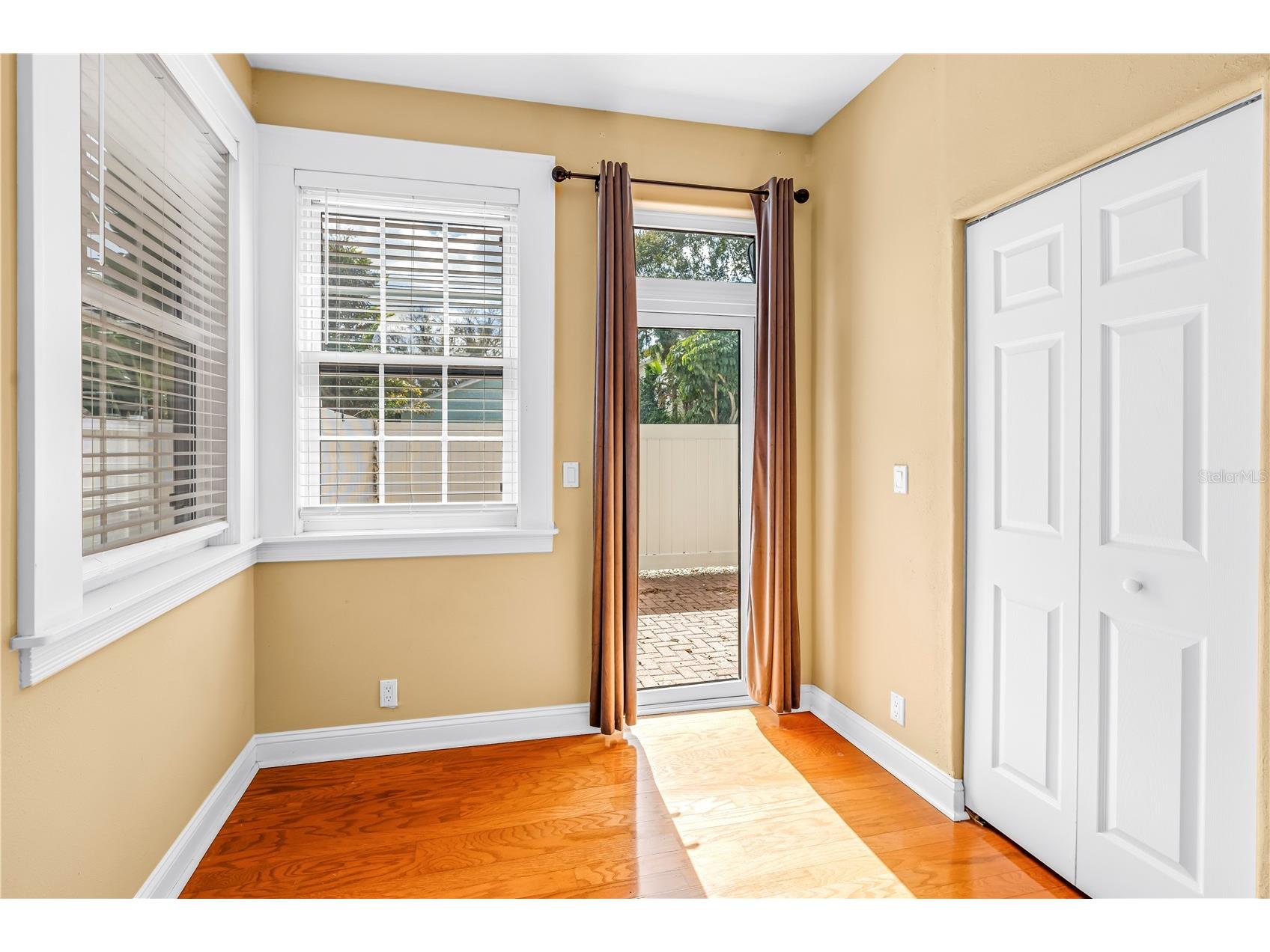 546 26th Avenue N Saint Petersburg FL 33704 TB8474555 image19