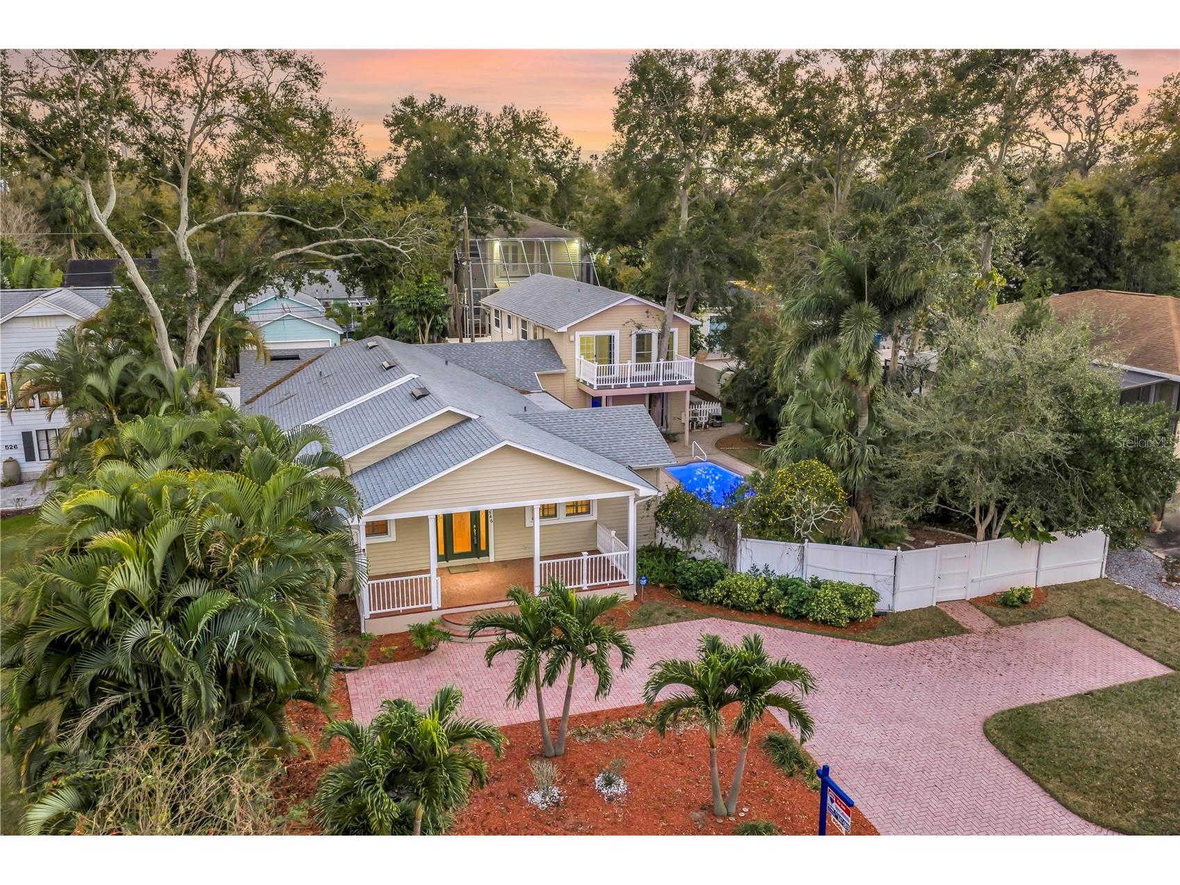 546 26th Avenue N Saint Petersburg FL 33704 TB8474555 image2