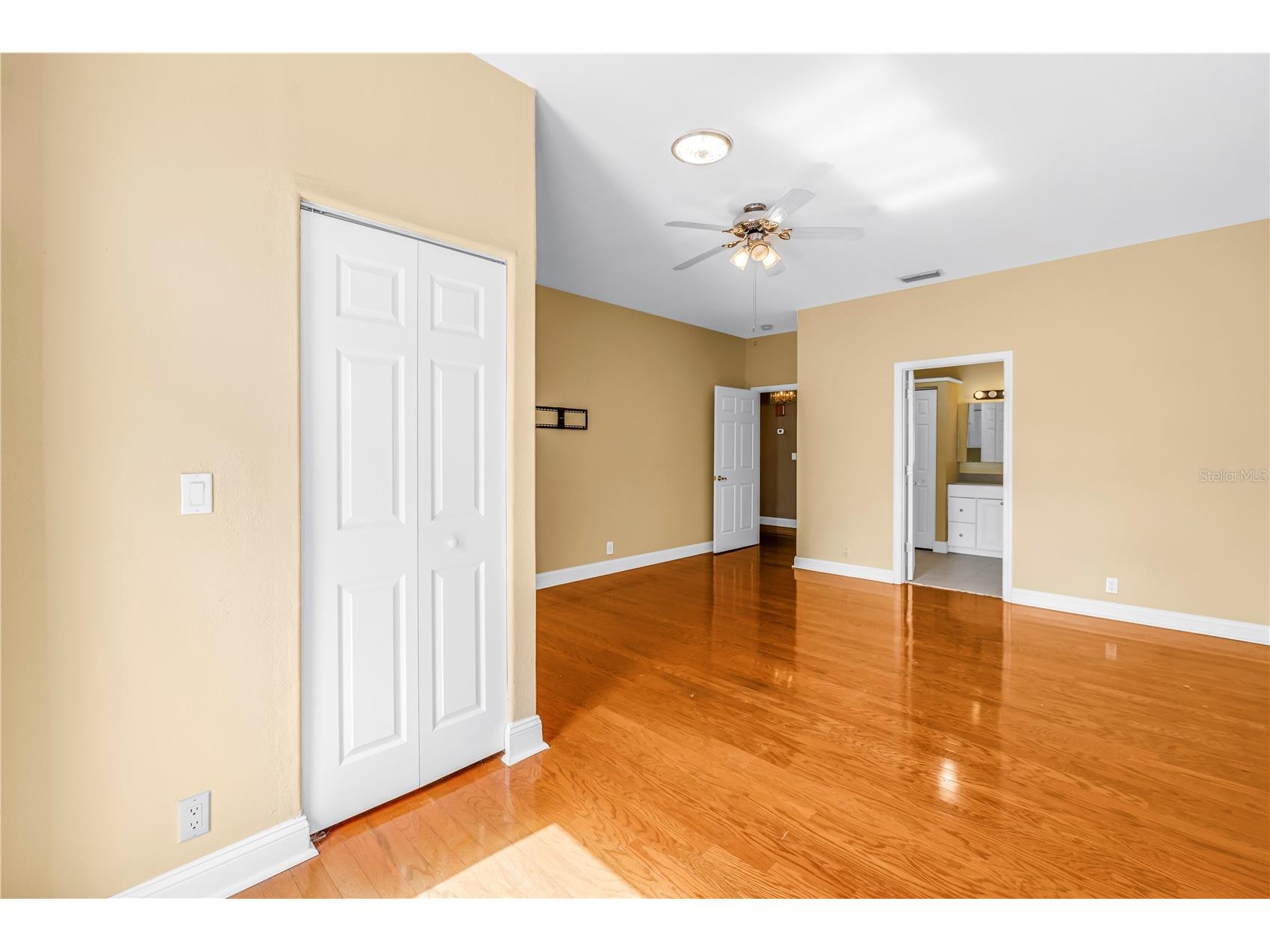 546 26th Avenue N Saint Petersburg FL 33704 TB8474555 image20