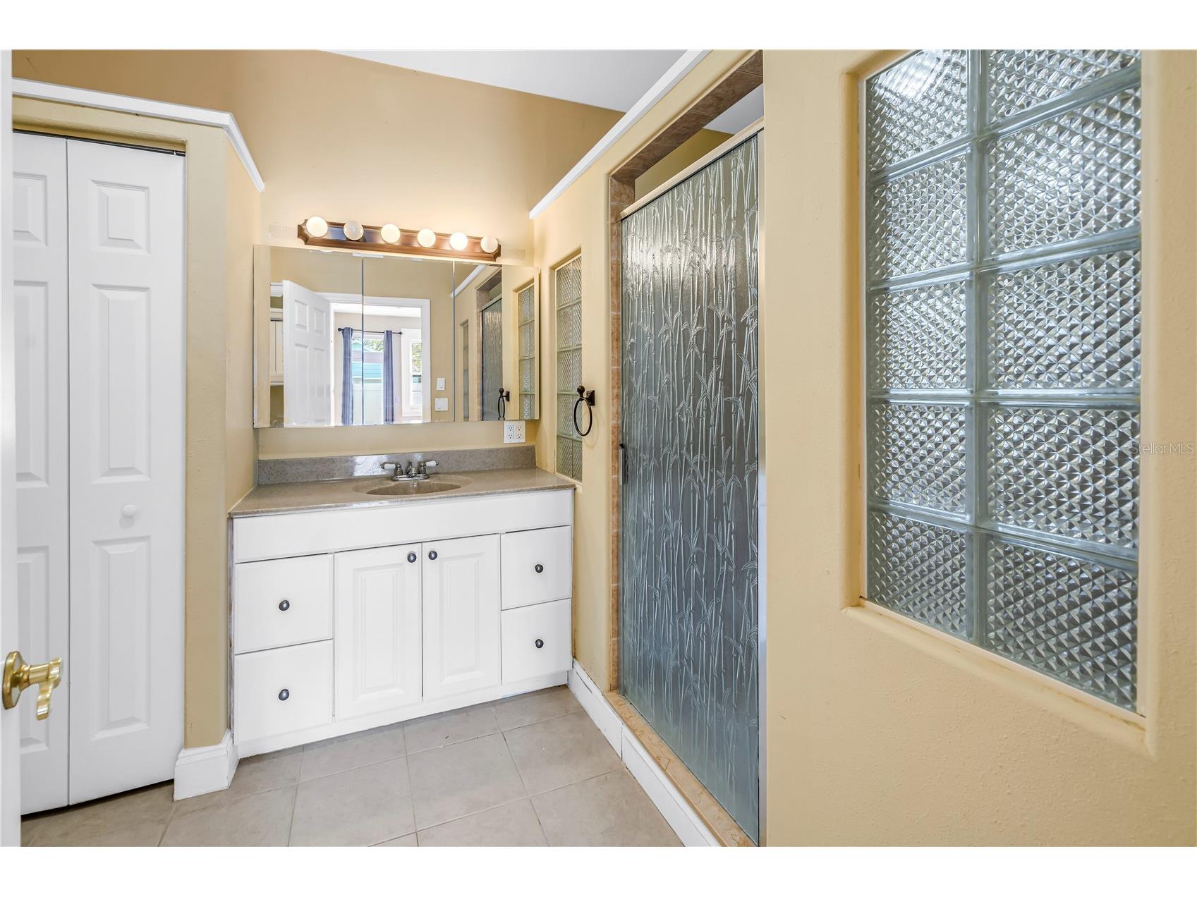 546 26th Avenue N Saint Petersburg FL 33704 TB8474555 image21