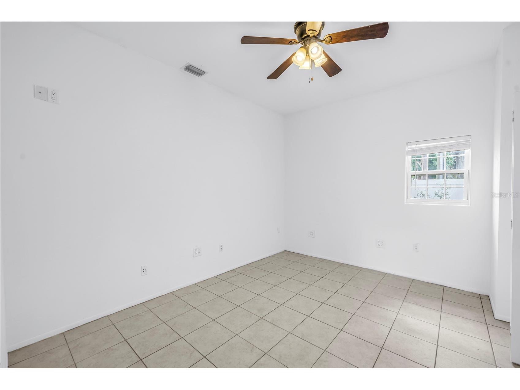 546 26th Avenue N Saint Petersburg FL 33704 TB8474555 image27