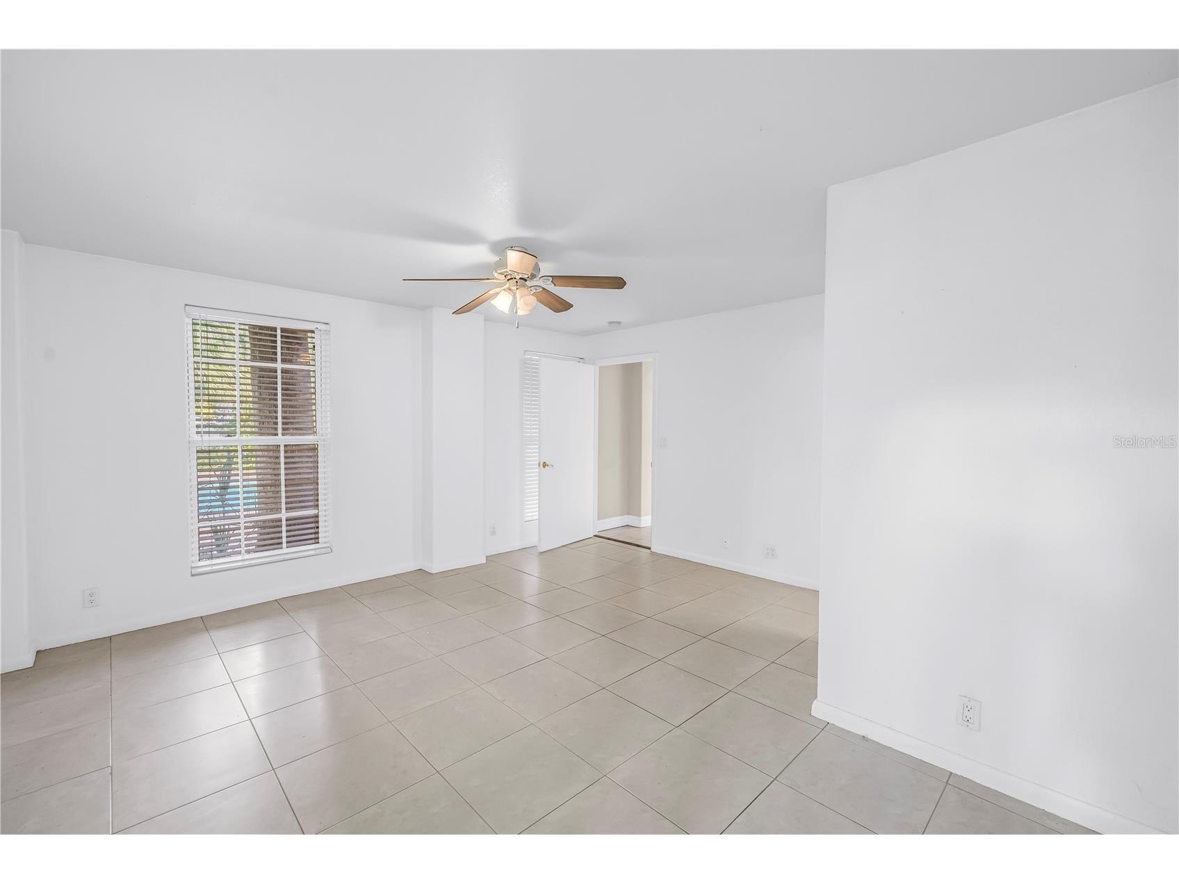 546 26th Avenue N Saint Petersburg FL 33704 TB8474555 image33