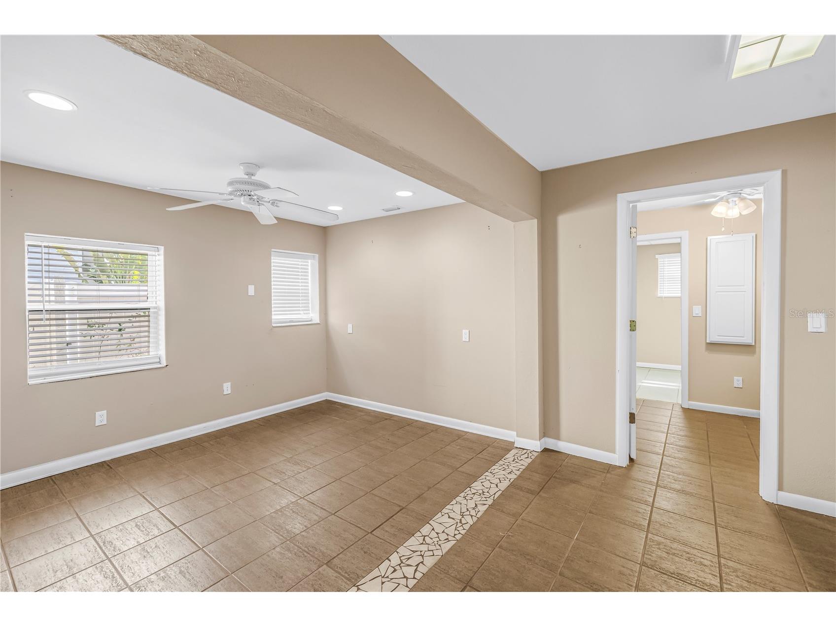 546 26th Avenue N Saint Petersburg FL 33704 TB8474555 image34