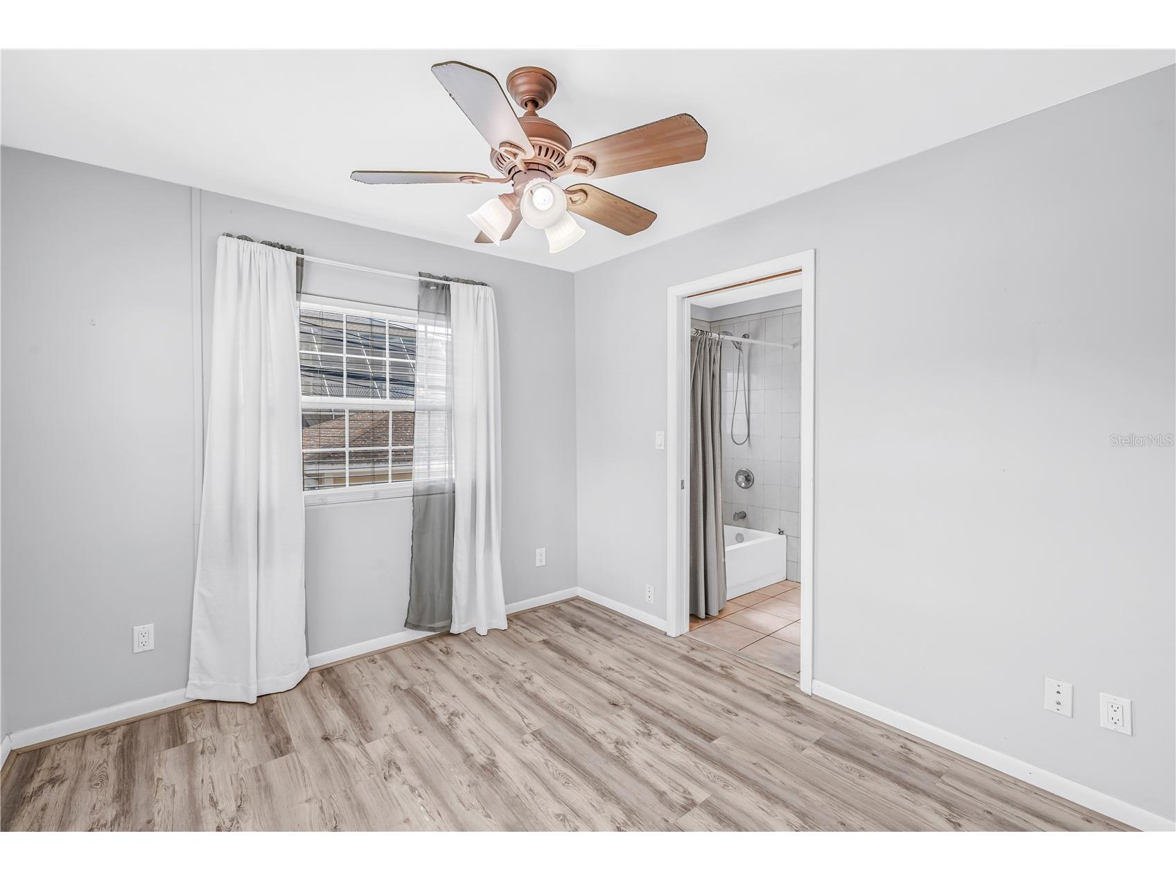 546 26th Avenue N Saint Petersburg FL 33704 TB8474555 image41