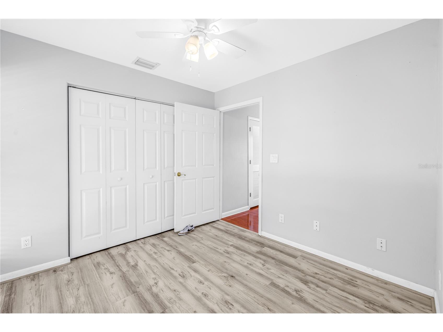 546 26th Avenue N Saint Petersburg FL 33704 TB8474555 image46