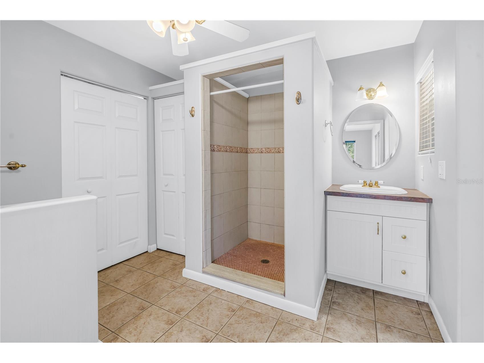 546 26th Avenue N Saint Petersburg FL 33704 TB8474555 image53