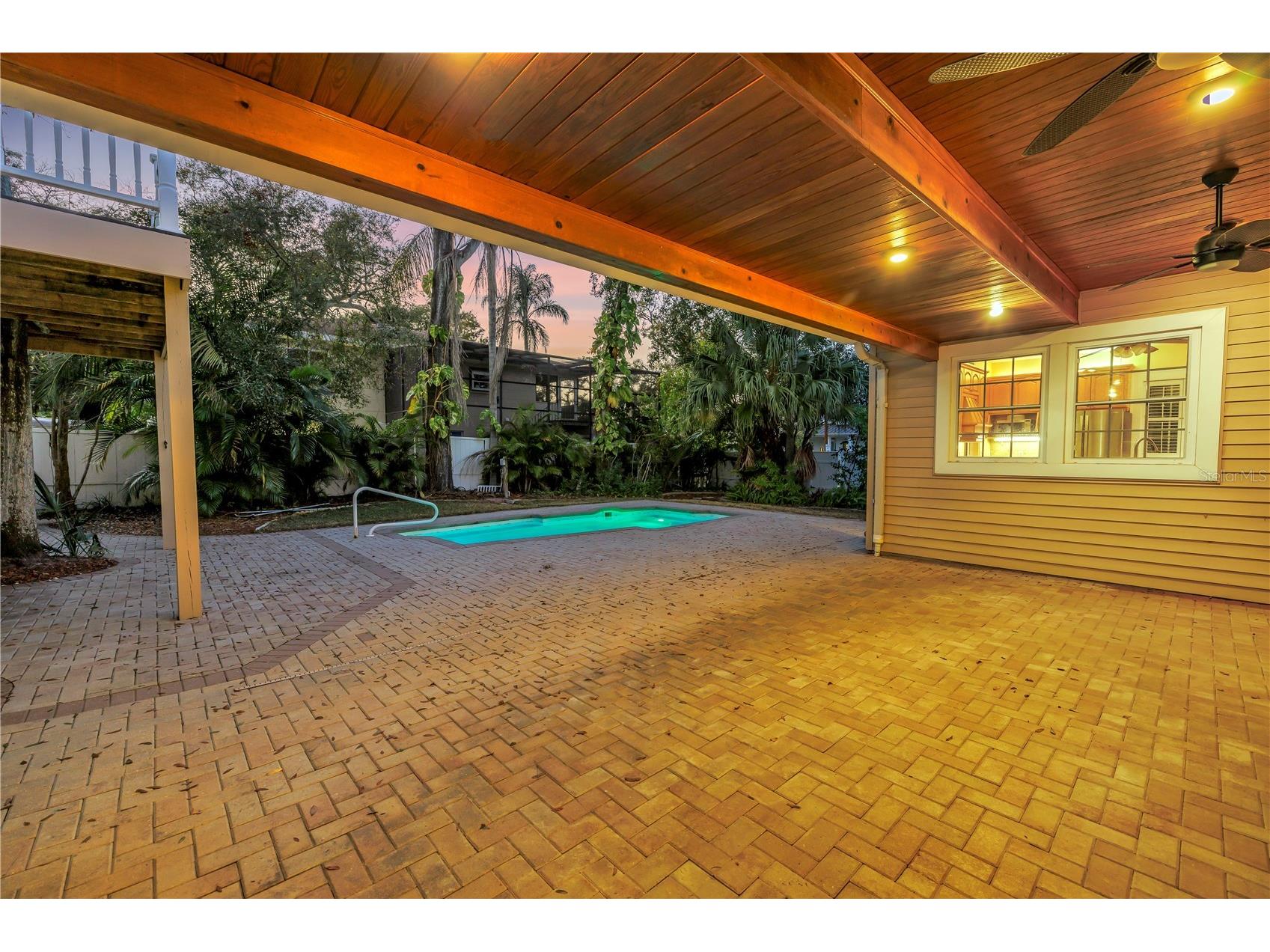 546 26th Avenue N Saint Petersburg FL 33704 TB8474555 image83