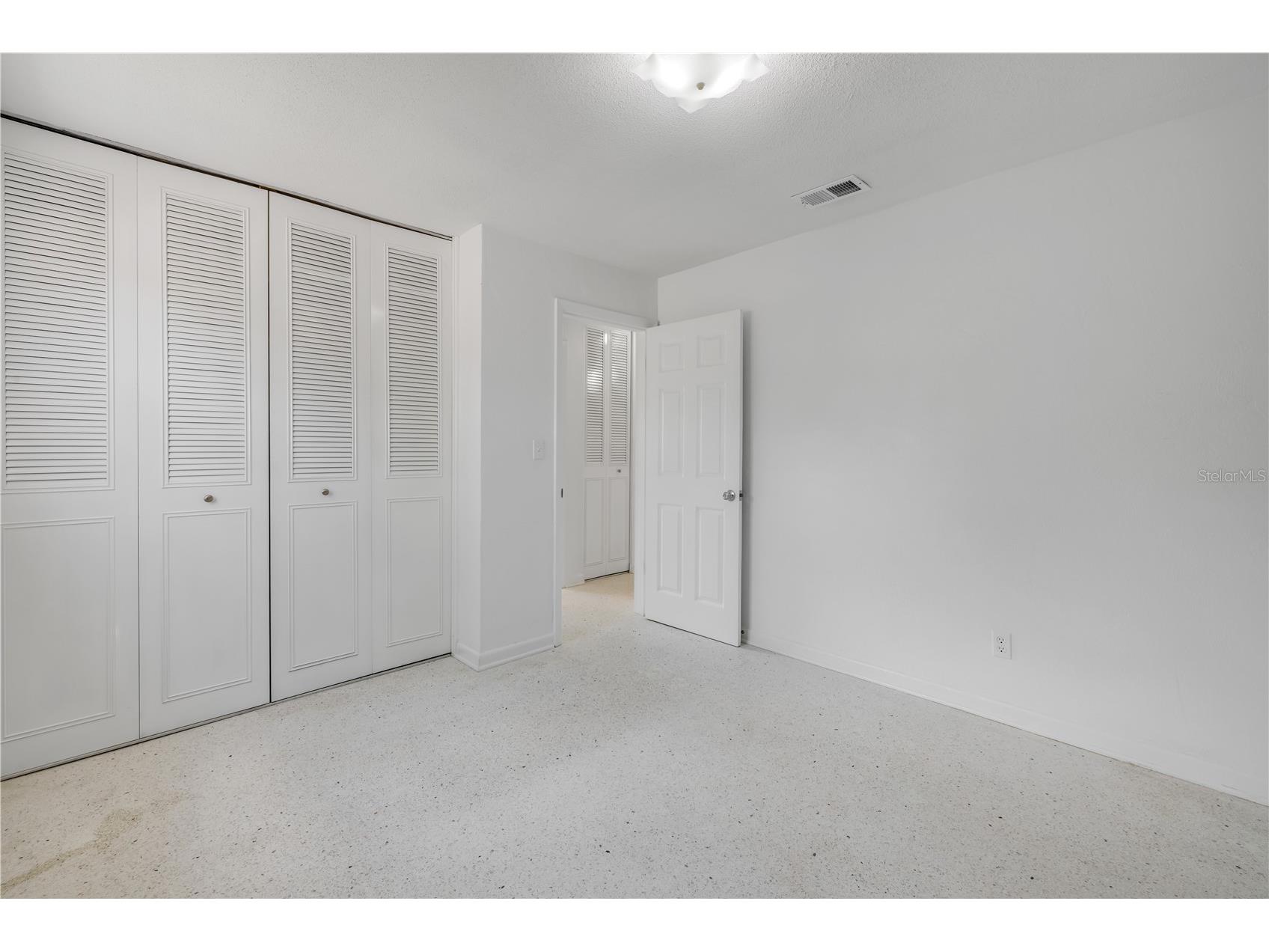 546 Cambridge Circle South Daytona FL 32119 NS1087574 image29