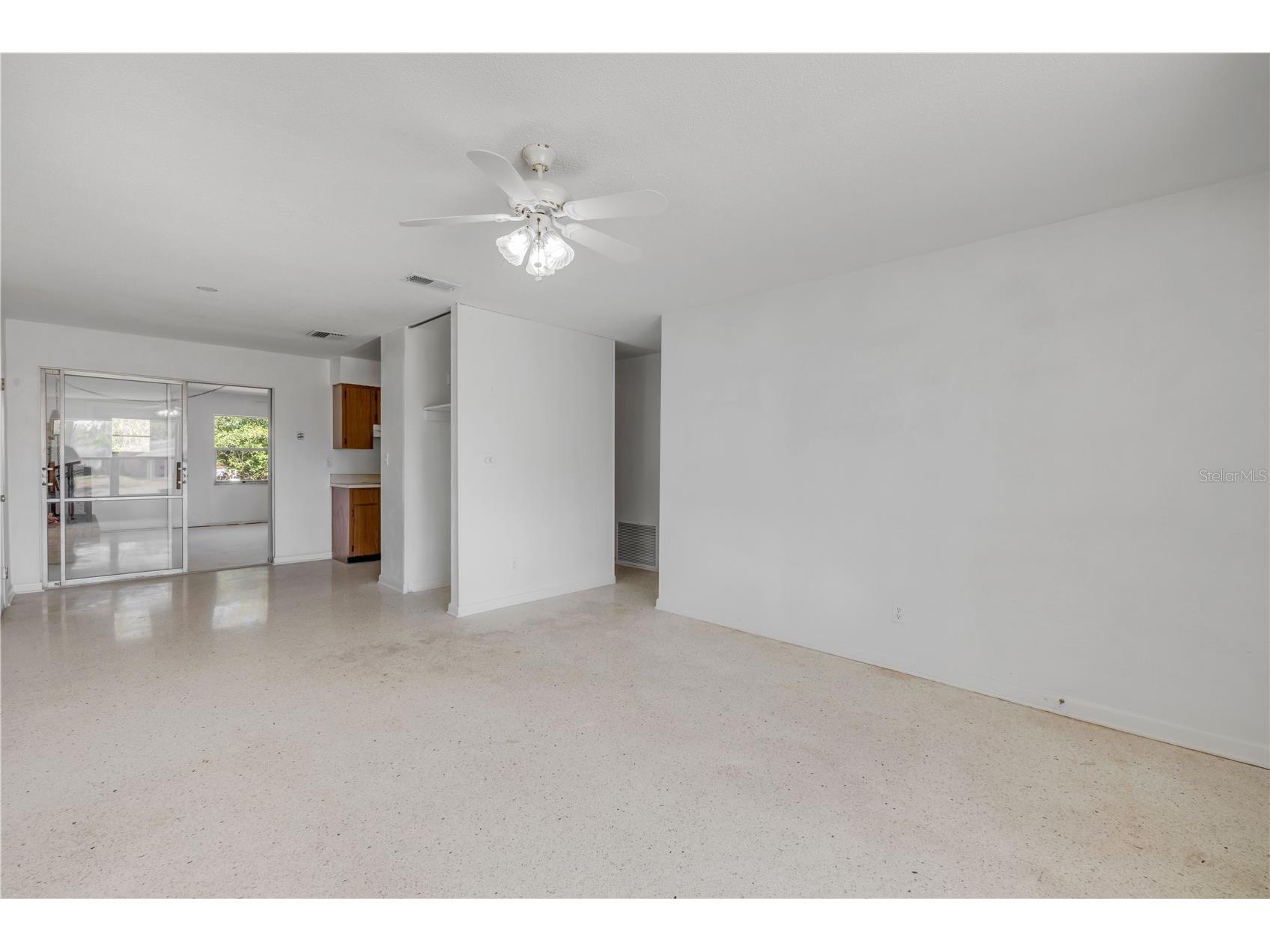 546 Cambridge Circle South Daytona FL 32119 NS1087574 image6