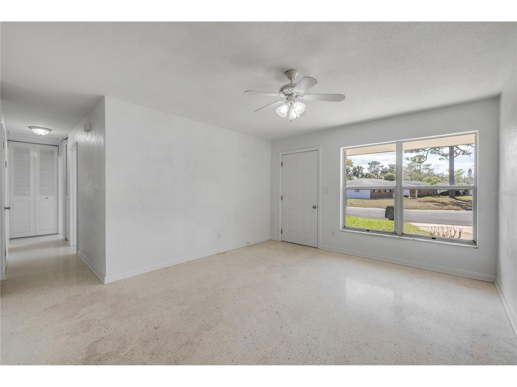 546 Cambridge Circle South Daytona FL 32119 NS1087574 image7