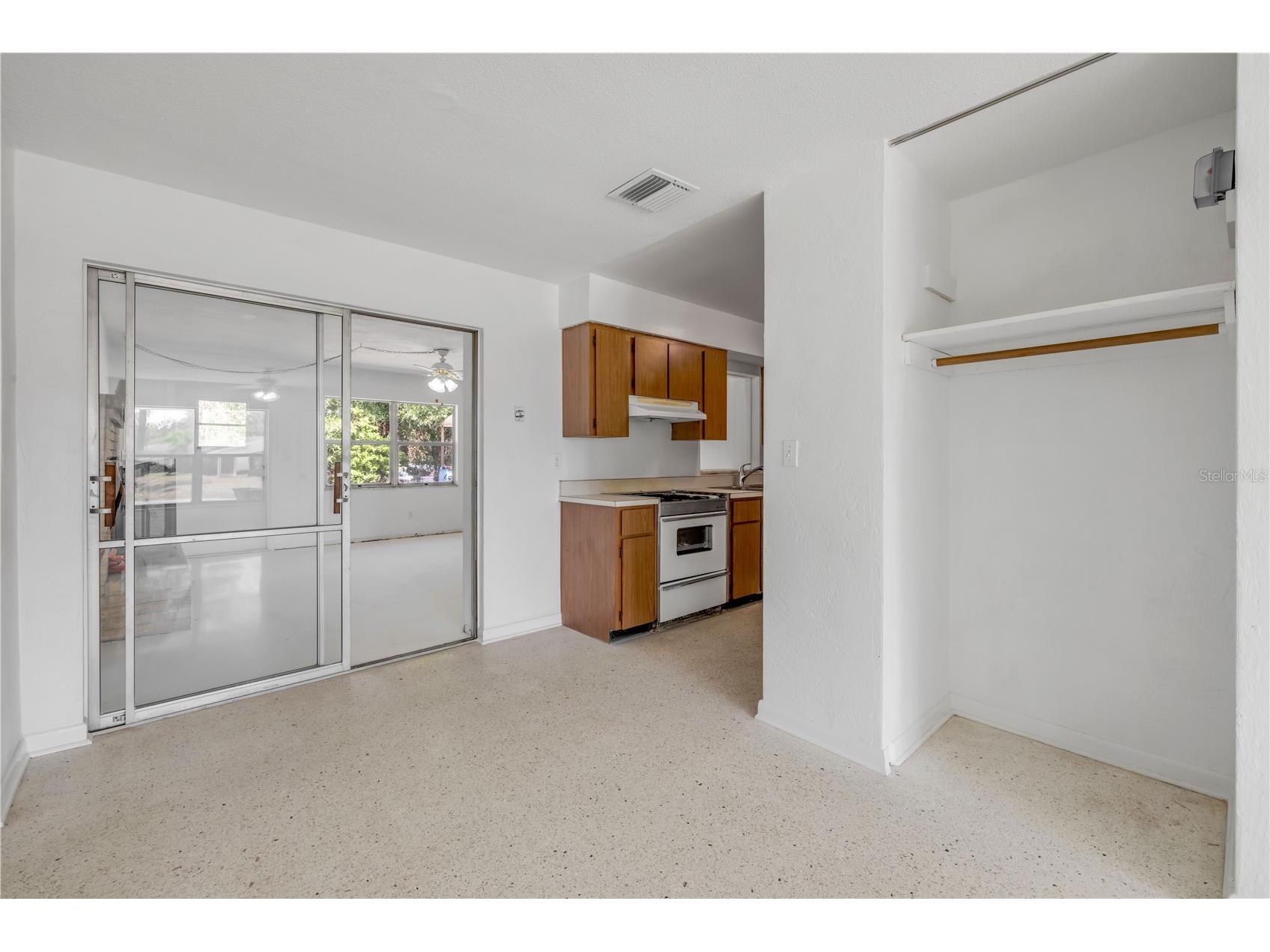 546 Cambridge Circle South Daytona FL 32119 NS1087574 image8