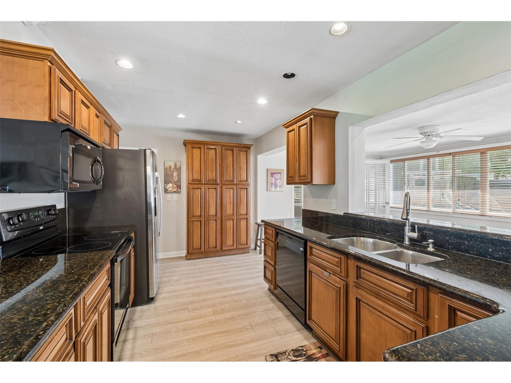 546 Gershwin Drive Largo FL 33771 TB8505797 image23