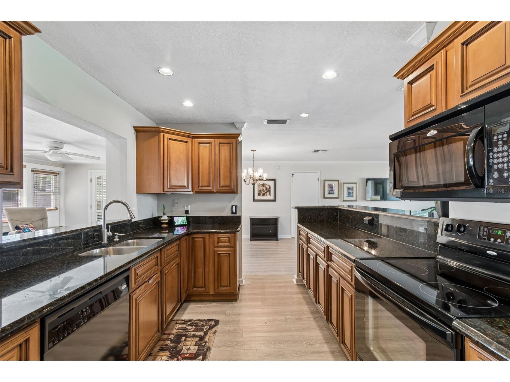 546 Gershwin Drive Largo FL 33771 TB8505797 image27